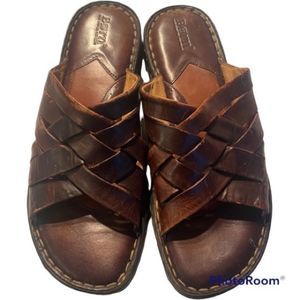 Born brown womens leather slip on sandals size 8